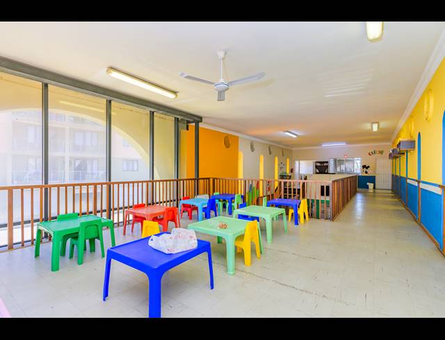 266M² BUSINESS FOR SALE IN MONTCLAIR